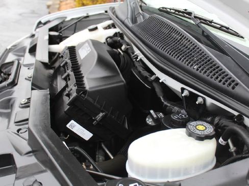 Used 2022 GMC Savana 2500 image 39