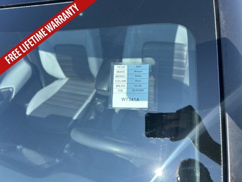 Used 2024 Nissan Kicks SR w/ SR Premium Package FWD image 27