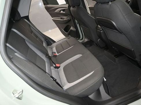 Used 2025 Chevrolet TrailBlazer LT FWD image 15