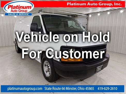 Used 2016 Chevrolet Express 3500 Extended RWD image 7