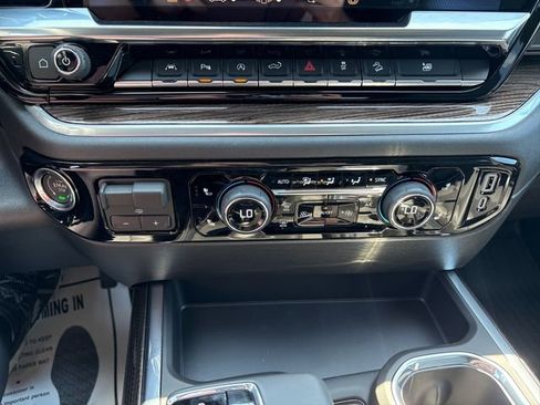 New 2026 Chevrolet Silverado 1500 LT Trail Boss w/ LT Trail Boss Premium Package AWD/4WD image 18