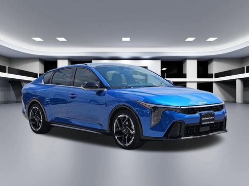 Certified 2025 Kia K4 EX w/ GT-Line Sunroof Package FWD image 8