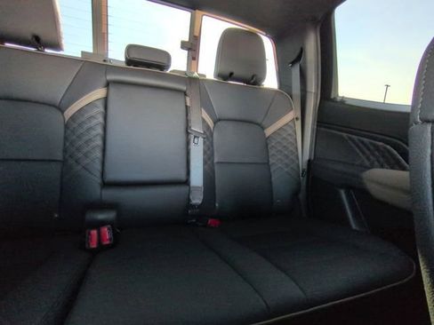 Certified 2025 GMC Canyon Denali image 6