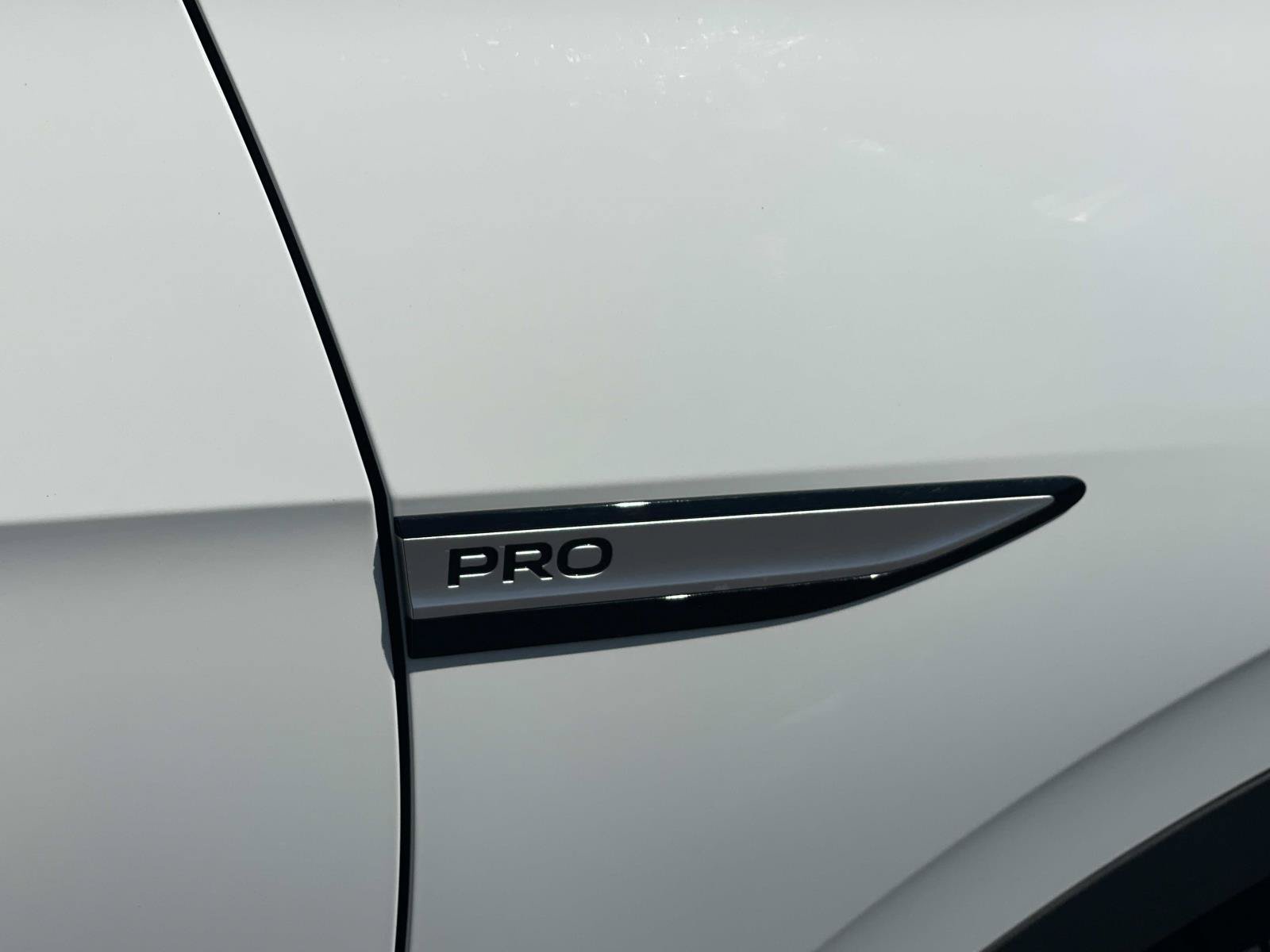 Certified 2023 Volkswagen ID.4 Pro RWD image 7