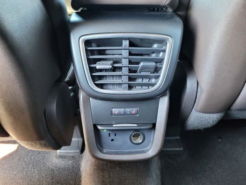 Used 2017 Lincoln MKX Black Label w/ Driver Assistance Package image 18