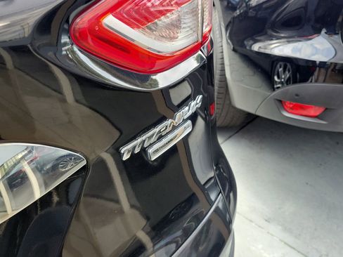 Used 2015 Ford Escape Titanium w/ Equipment Group 301A AWD/4WD image 5