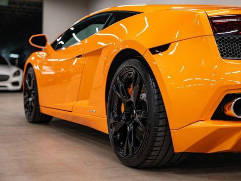 Used 2012 Lamborghini Gallardo LP 550-2 Bicolore RWD image 39