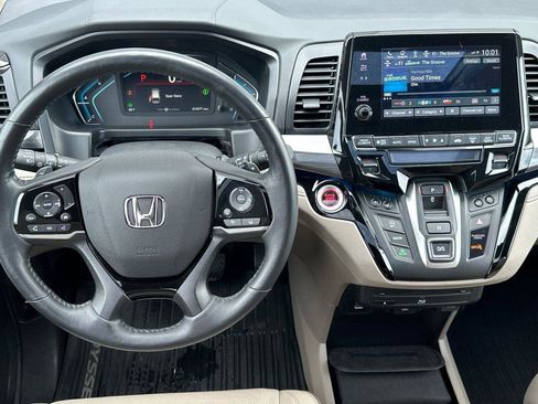 Used 2022 Honda Odyssey Elite image 14