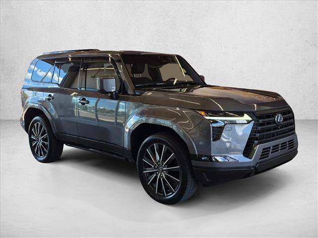 Used 2025 Lexus GX 550 AWD/4WD image 3