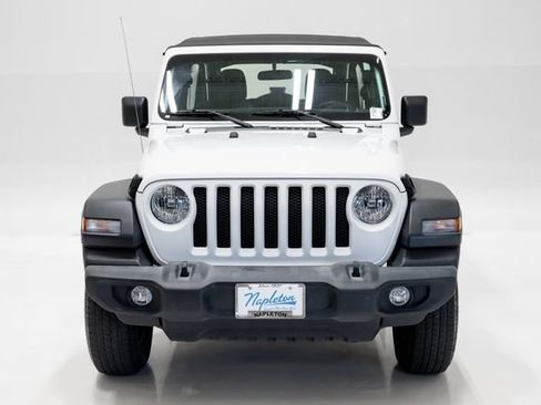 Used 2023 Jeep Wrangler Unlimited Sport AWD/4WD image 4