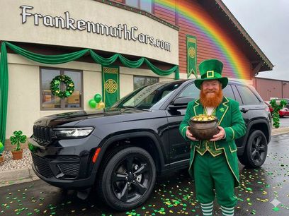 Used 2024 Jeep Grand Cherokee Altitude