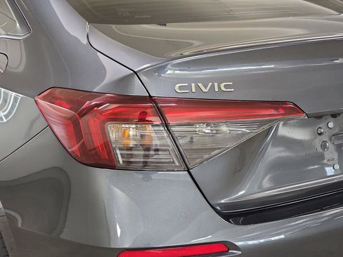 Used 2025 Honda Civic Sport image 31