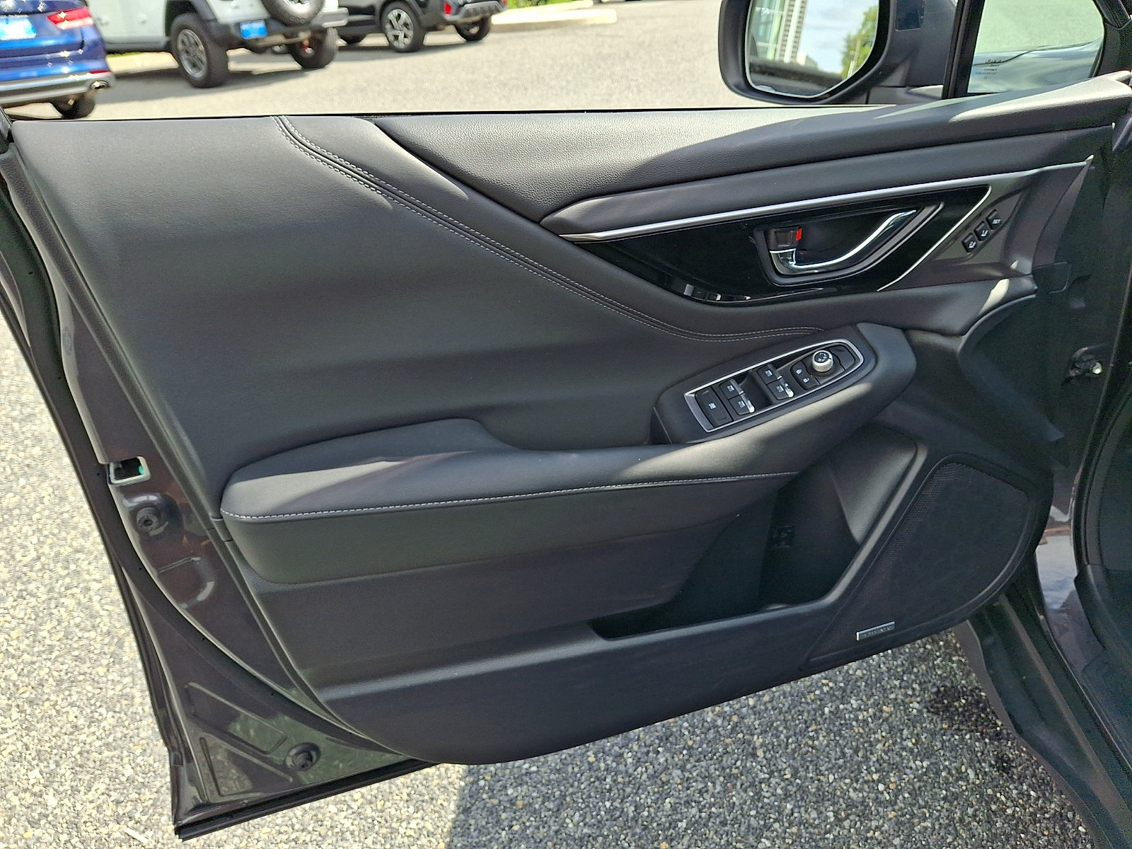 Used 2023 Subaru Outback Limited AWD/4WD image 13