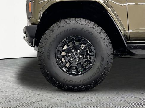 Certified 2025 Ford Bronco Raptor w/ Interior Carbon Fiber Pack AWD/4WD image 9