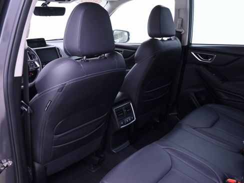 Used 2023 Subaru Forester Touring image 10