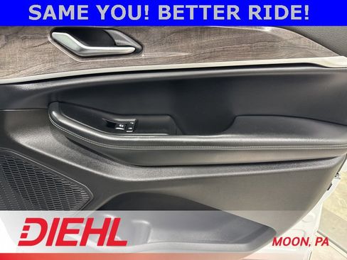 Certified 2023 Jeep Grand Cherokee L Limited image 18