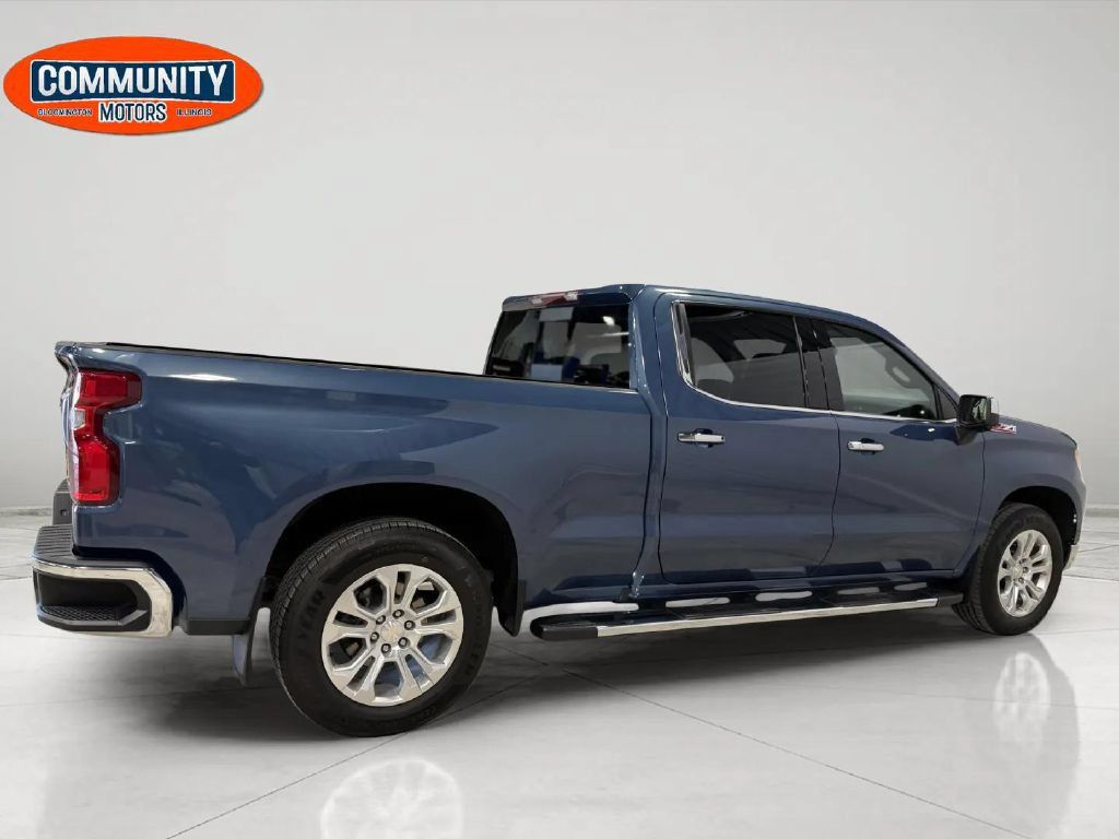Used 2024 Chevrolet Silverado 1500 LTZ AWD/4WD image 8
