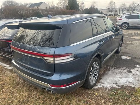 Used 2020 Lincoln Aviator Reserve w/ Elements Package Plus image 3
