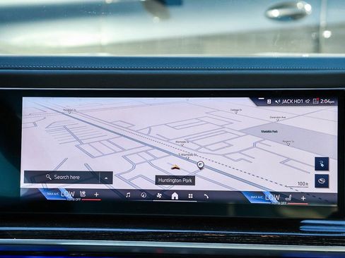 Used 2025 BMW i7 eDrive50 w/ M Sport Package image 13