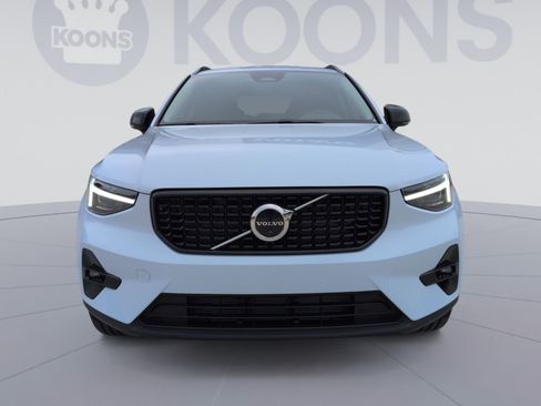 New 2026 Volvo XC40 B5 Plus w/ Protection Package Premier AWD/4WD image 4
