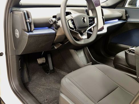 New 2026 Volvo EX30 Plus w/ Protection Package Premier AWD/4WD image 37