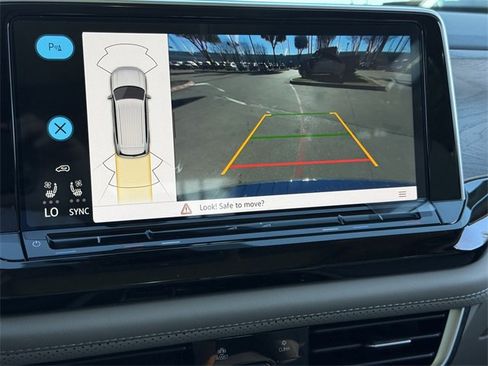 New 2026 Volkswagen Atlas SE image 16