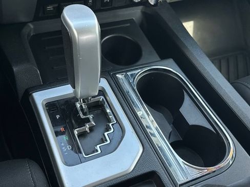 Used 2021 Toyota Tundra SR5 AWD/4WD image 28