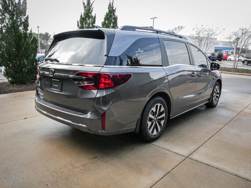 New 2026 Honda Odyssey EX-L image 10