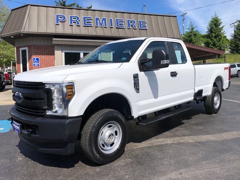 Used 2019 Ford F250 XL w/ Power Equipment Group AWD/4WD image 9