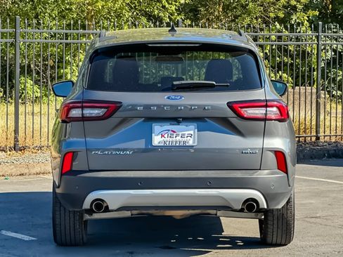 Used 2025 Ford Escape Platinum AWD/4WD image 4