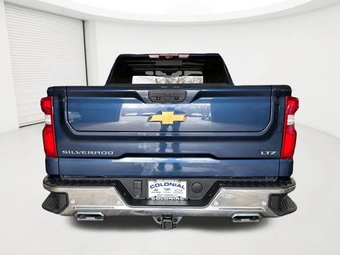 Used 2022 Chevrolet Silverado 1500 LTZ w/ LTZ Premium Package AWD/4WD image 6