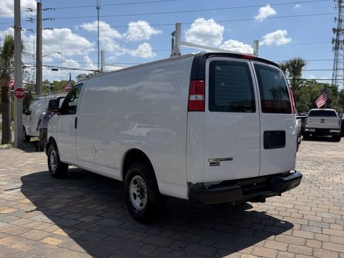 Used 2020 Chevrolet Express 2500 w/ Driver Convenience Package RWD image 16
