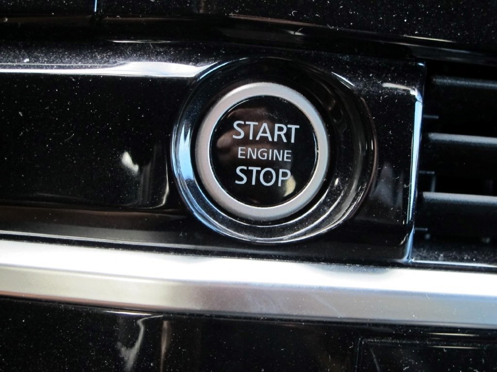 Used 2024 Nissan Pathfinder SV FWD image 13