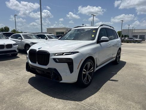 Certified 2024 BMW X7 xDrive40i w/ M Sport Package AWD/4WD image 1