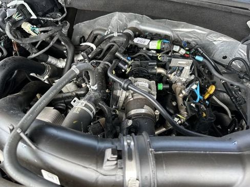 Used 2020 Ford F150 XLT w/ Equipment Group 302A Luxury AWD/4WD image 32