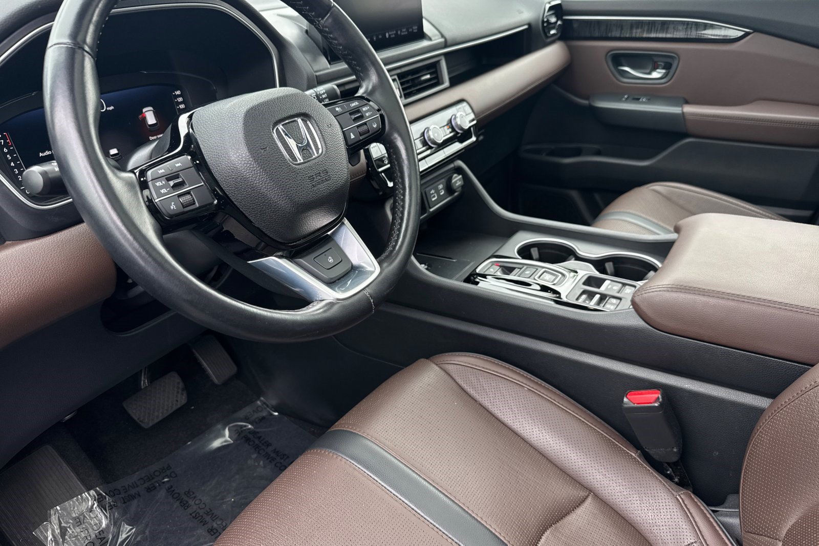 Certified 2025 Honda Pilot Elite image 4