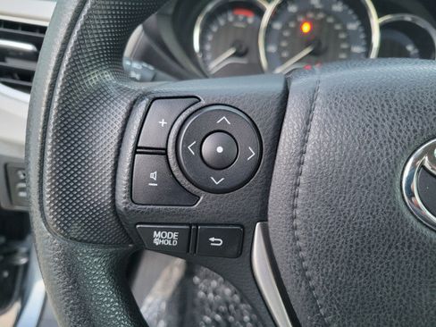 Used 2014 Toyota Corolla LE FWD image 33