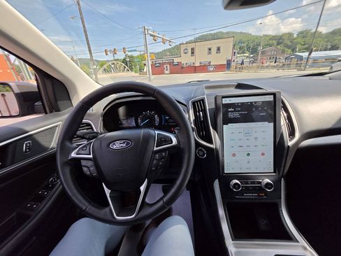 Used 2023 Ford Edge SEL w/ Convenience Package AWD/4WD image 20