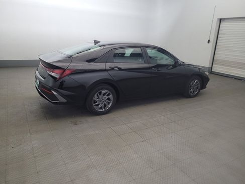 Used 2024 Hyundai Elantra SEL FWD image 10