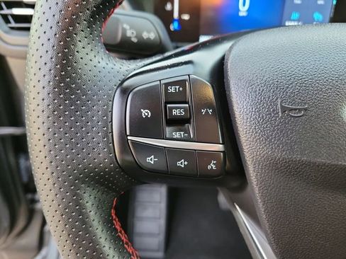 Used 2025 Ford Escape ST-Line image 23