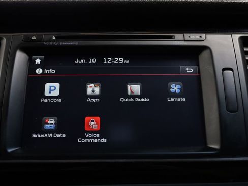 Used 2016 Kia Sedona SX FWD image 44