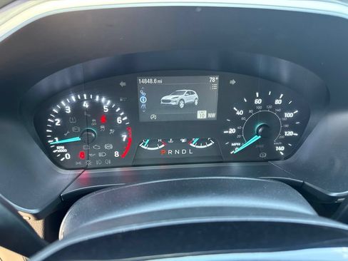 Used 2022 Ford Escape SEL w/ Equipment Group 302A AWD/4WD image 17