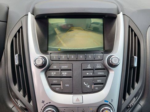 Used 2017 Chevrolet Equinox LT w/ Convenience Package FWD image 14