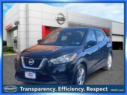 Certified 2020 Nissan Kicks S image 4