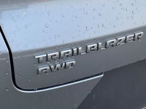 Used 2023 Chevrolet TrailBlazer LT image 23