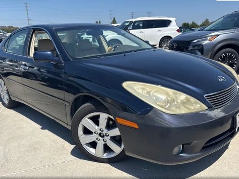 Used 2005 Lexus ES 330 FWD image 1
