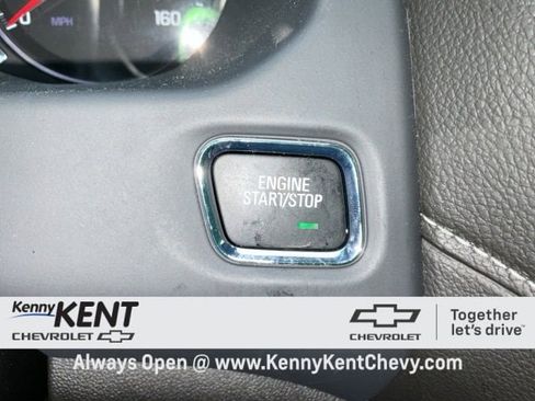 Certified 2023 GMC Acadia SLE w/ Driver Convenience Package image 23