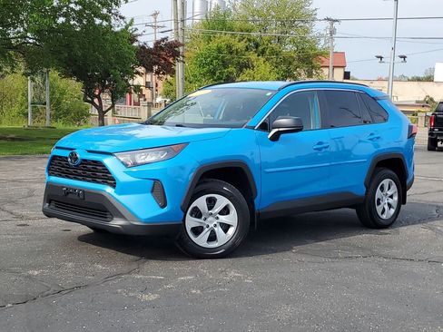 Used 2020 Toyota RAV4 LE w/ All Weather Liner Package FWD image 25