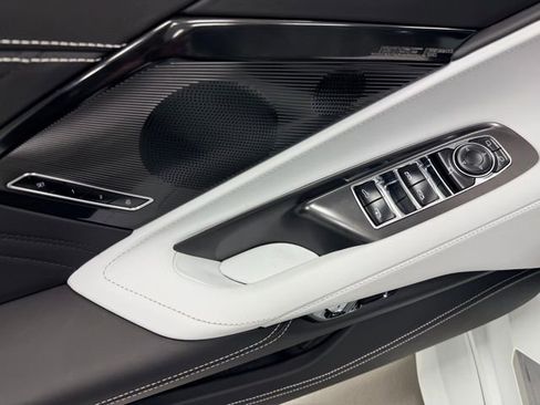 Used 2025 Chevrolet Corvette Z06 image 25