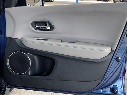 Used 2016 Honda HR-V EX image 21